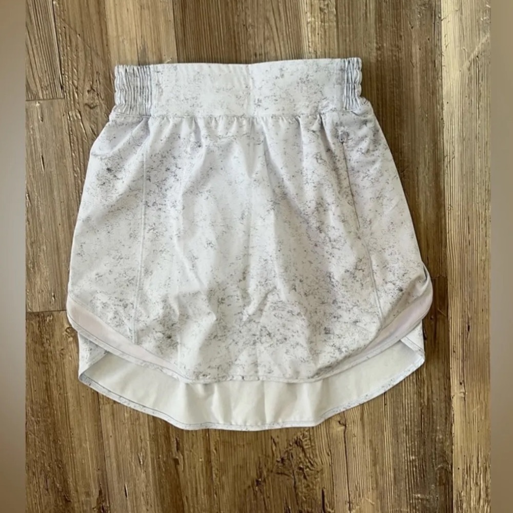 Lululemon hotty hot high rise skirt
